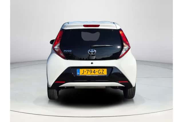 Toyota Aygo (2020) thumbnail 4