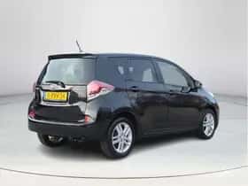 Toyota Verso-S (2015) thumbnail 5