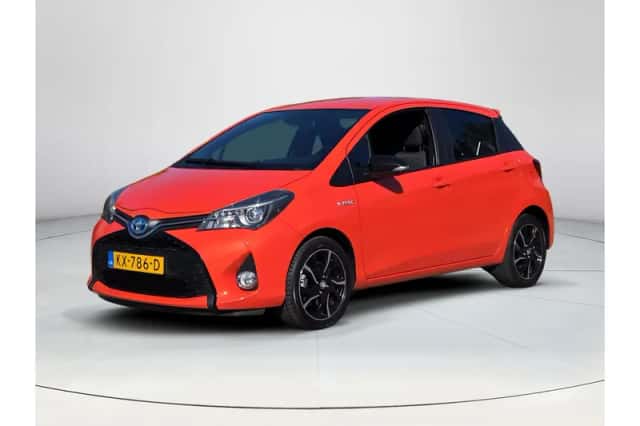 Toyota Yaris (2016) thumbnail 1