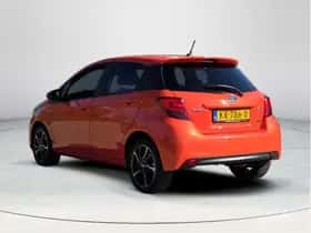 Toyota Yaris (2016) thumbnail 3