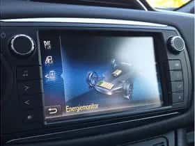 Toyota Yaris (2016) thumbnail 22