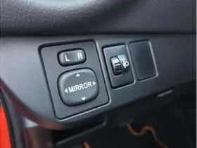 Toyota Yaris (2016) thumbnail 26