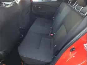 Toyota Yaris (2016) thumbnail 27