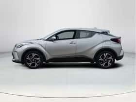 Toyota C-HR (2023) thumbnail 2