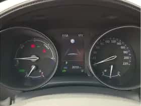 Toyota C-HR (2023) thumbnail 16