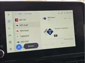 Toyota C-HR (2023) thumbnail 26