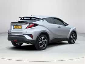 Toyota C-HR (2023) thumbnail 5