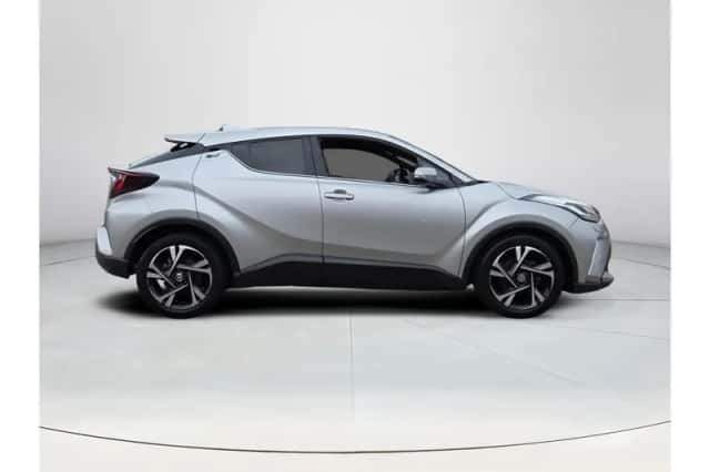 Toyota C-HR (2023) thumbnail 6