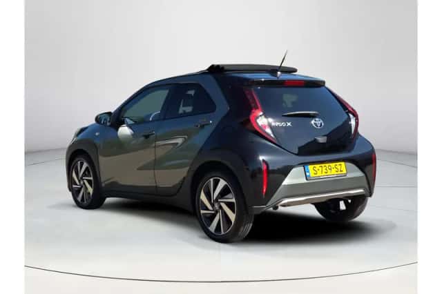 Toyota Aygo X (2023) thumbnail 3