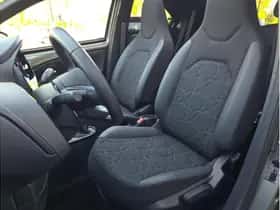 Toyota Aygo X (2023) thumbnail 10