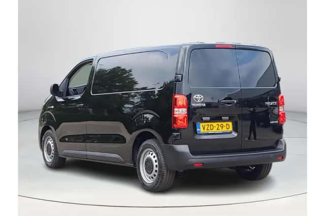 Toyota Proace (2025) thumbnail 3