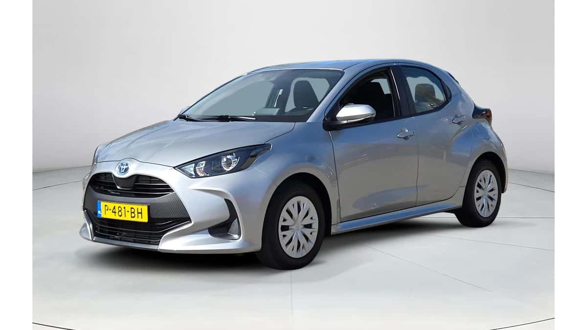 Toyota Yaris (2022) — foto 1