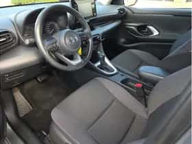 Toyota Yaris (2022) thumbnail 12