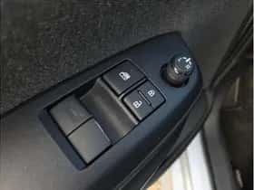 Toyota Yaris (2022) thumbnail 23