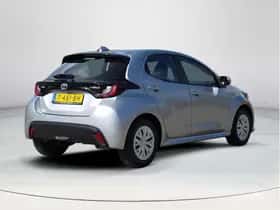 Toyota Yaris (2022) thumbnail 5