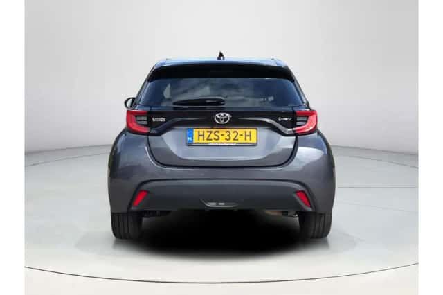 Toyota Yaris (2025) thumbnail 4