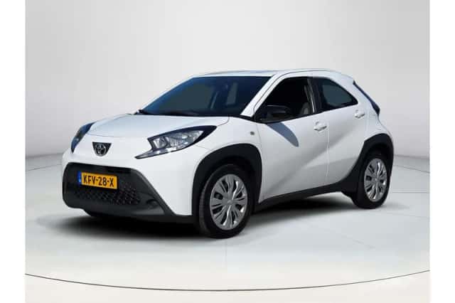 Toyota Aygo X (2025) thumbnail 1
