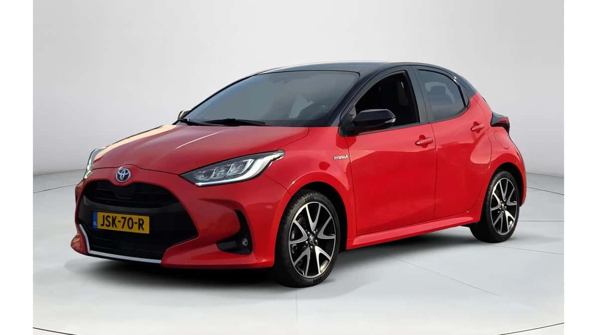 Toyota Yaris (2021) — foto 1