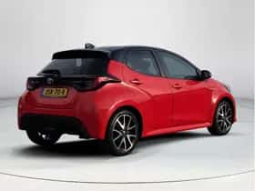 Toyota Yaris (2021) thumbnail 5