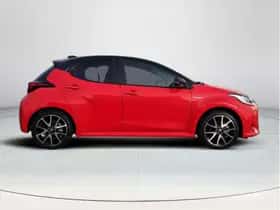 Toyota Yaris (2021) thumbnail 6