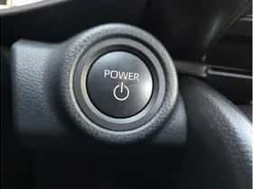 Toyota C-HR (2024) thumbnail 36