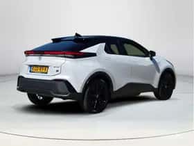 Toyota C-HR (2024) thumbnail 5