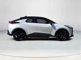 Toyota C-HR (2024) thumbnail 6