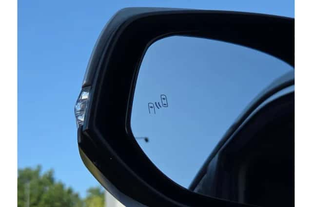 Toyota RAV4 (2019) thumbnail 5