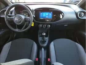 Toyota Aygo X (2024) thumbnail 9