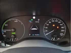 Toyota Yaris (2022) thumbnail 16