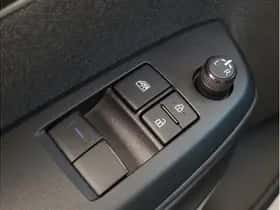 Toyota Yaris (2022) thumbnail 23