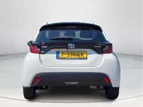 Toyota Yaris (2022) thumbnail 4