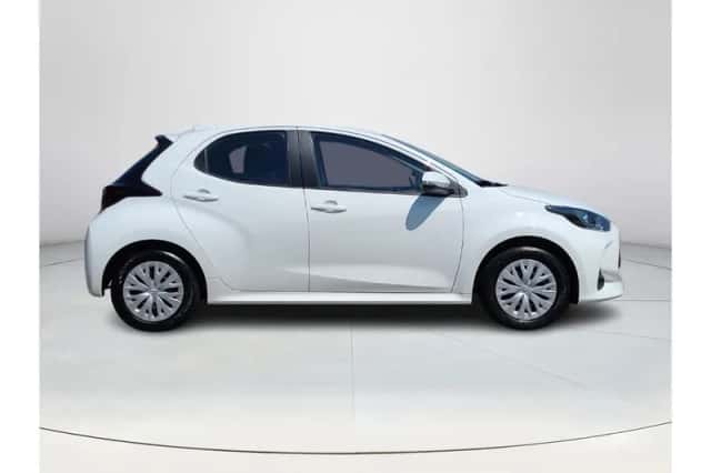 Toyota Yaris (2022) thumbnail 6