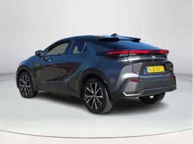 Toyota C-HR (2025) thumbnail 3