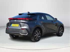Toyota C-HR (2025) thumbnail 5
