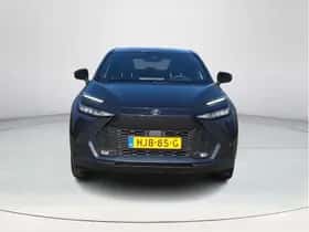 Toyota C-HR (2025) thumbnail 8