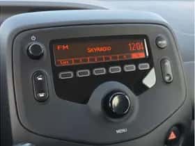 Toyota Aygo (2019) thumbnail 17