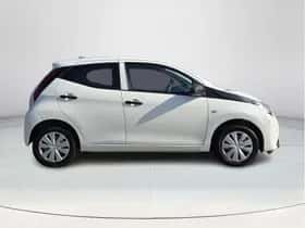 Toyota Aygo (2019) thumbnail 6