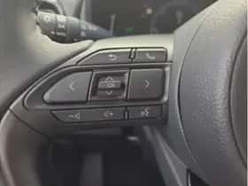 Toyota Yaris Cross (2025) thumbnail 17