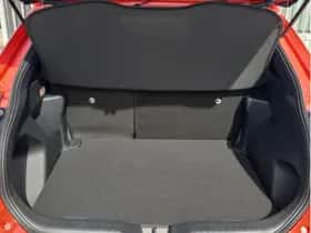 Toyota Yaris Cross (2025) thumbnail 33