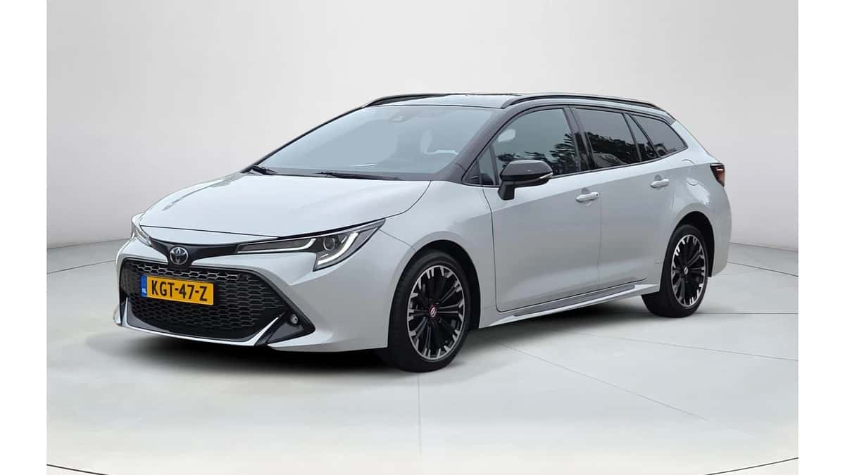 Toyota Corolla (2023) — foto 1