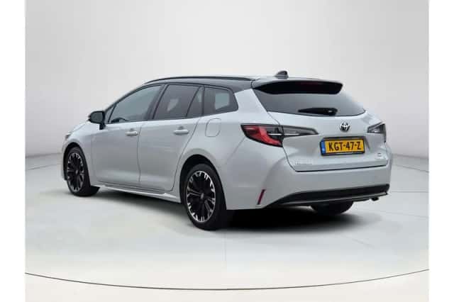 Toyota Corolla (2023) thumbnail 3