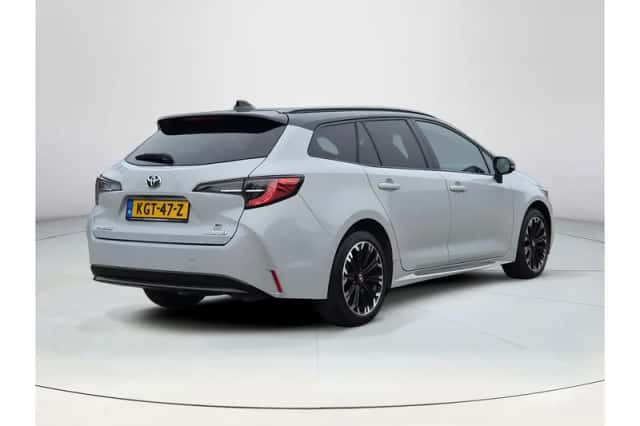 Toyota Corolla (2023) thumbnail 5