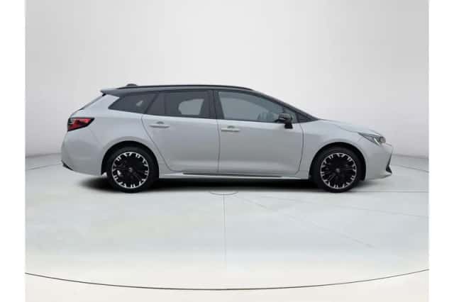 Toyota Corolla (2023) thumbnail 6
