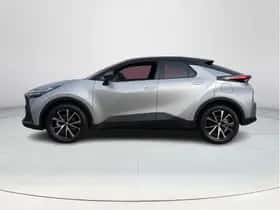 Toyota C-HR (2025) thumbnail 2