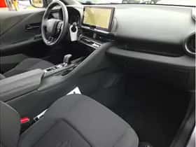 Toyota C-HR (2025) thumbnail 19