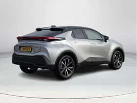 Toyota C-HR (2025) thumbnail 5