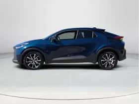 Toyota C-HR (2025) thumbnail 2