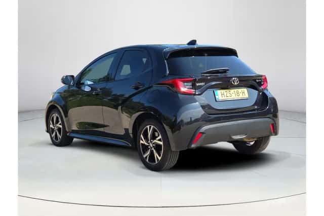 Toyota Yaris (2025) thumbnail 3