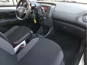 Toyota Aygo (2020) thumbnail 15